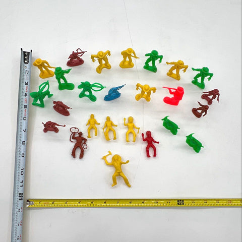 Vintage Western Action Figure Lot Cowboys Indians Animals 25 Pieces Loose