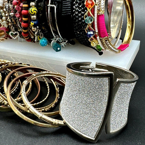 Mixed Fashion Costume Jewelry Lot 40+ Pieces Bangles Cuffs Beaded Rhinestone
