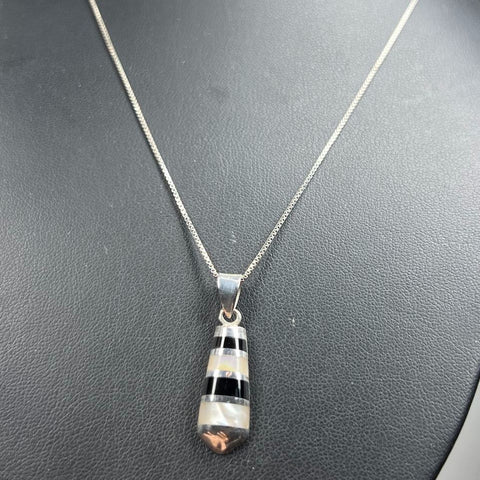 Sterling Silver Black & Mother of Pearl Inlay Pendant Necklace 5.09g