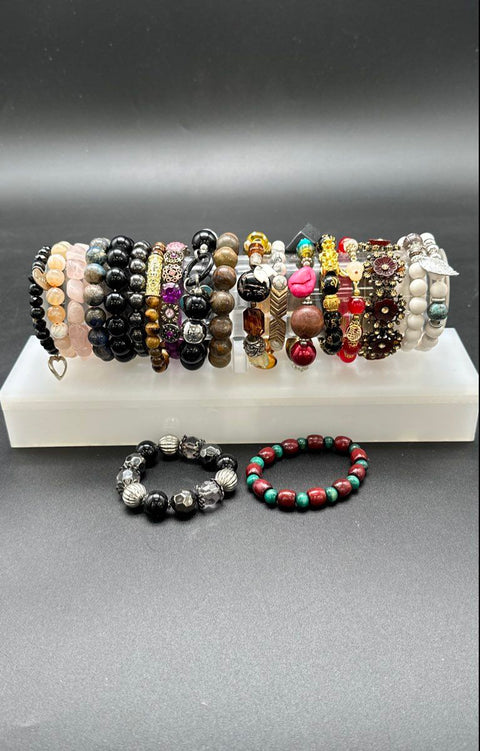 Beaded Fashion Bracelet Jewelry Lot of 20 Stone Crystal Boho Charms Stretch