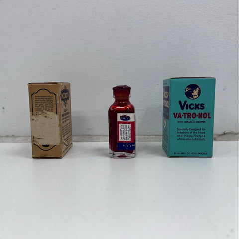Vintage Apothecary Medicine Lot Vicks Mead's Sentinel 3 Pieces Display Only