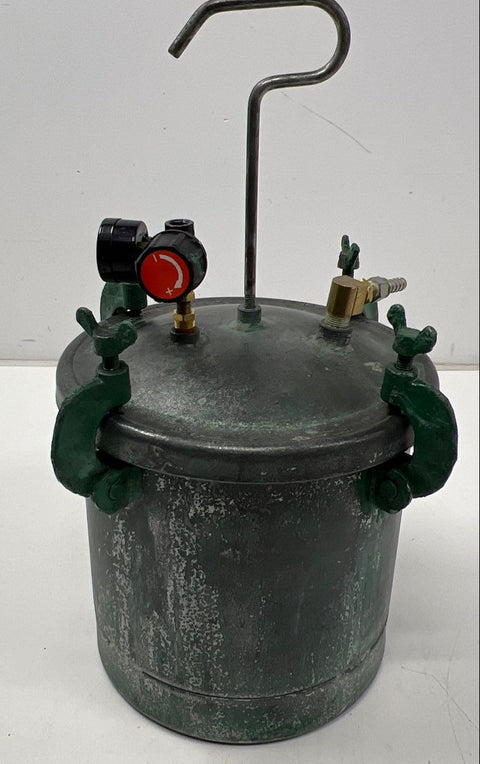 Vintage Binks Paint Pressure Pot 2 Gallon 4-Clamp Lid Gauge Regulator USA