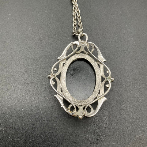 Vintage Whiting & Davis Silver Tone Hematite Cabochon Pendant Necklace