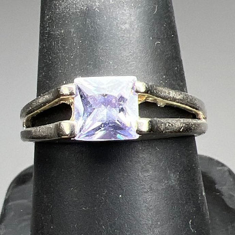 925 Sterling Silver Purple Rhinestone Ring Size 8.5 3.95g