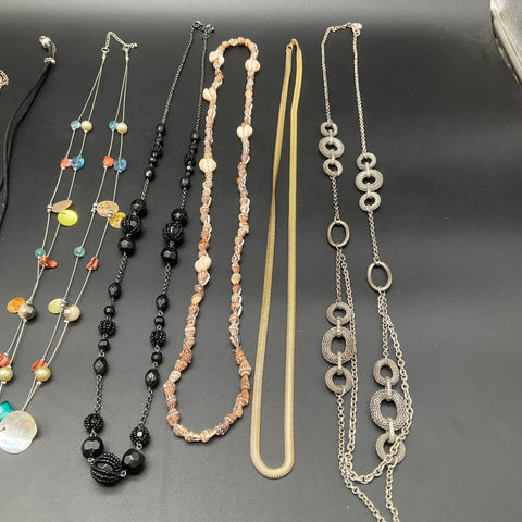 Fashion Jewelry Lot of 7 Necklaces Shell Beads Gold & Silver Tone Pendants