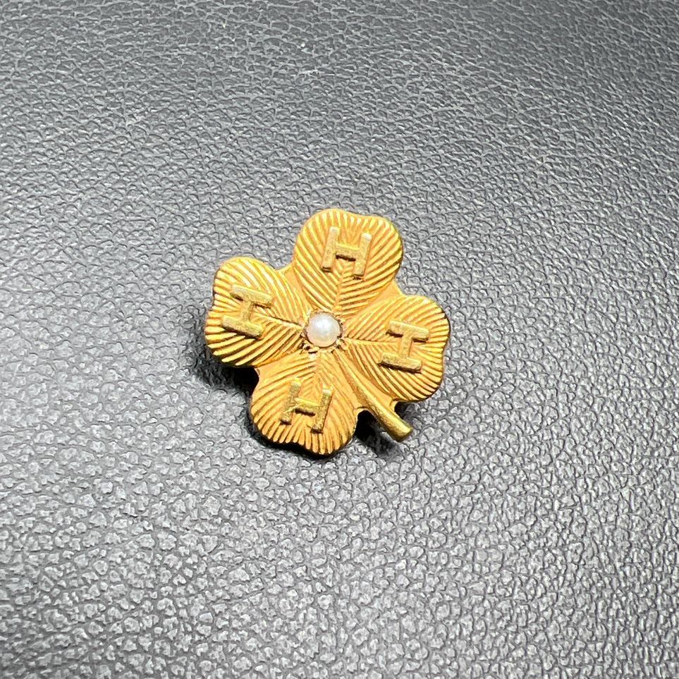1/10 10K Gold Filled 4H Club Pin 1.13g