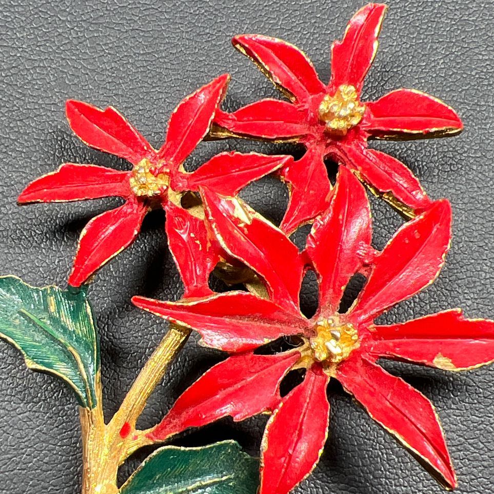 Vintage Red Poinsettia Gold Tone Brooch