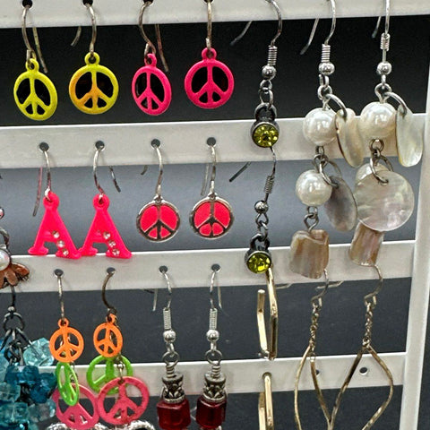 Boho Retro Fashion Earring Jewelry Lot of 35+ Pairs Hoops Dangles Studs Tassels