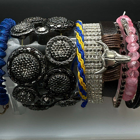 Fashion Costume Jewelry Lot of 16 Bracelets Rhinestone Beaded Cuff Southwestern
