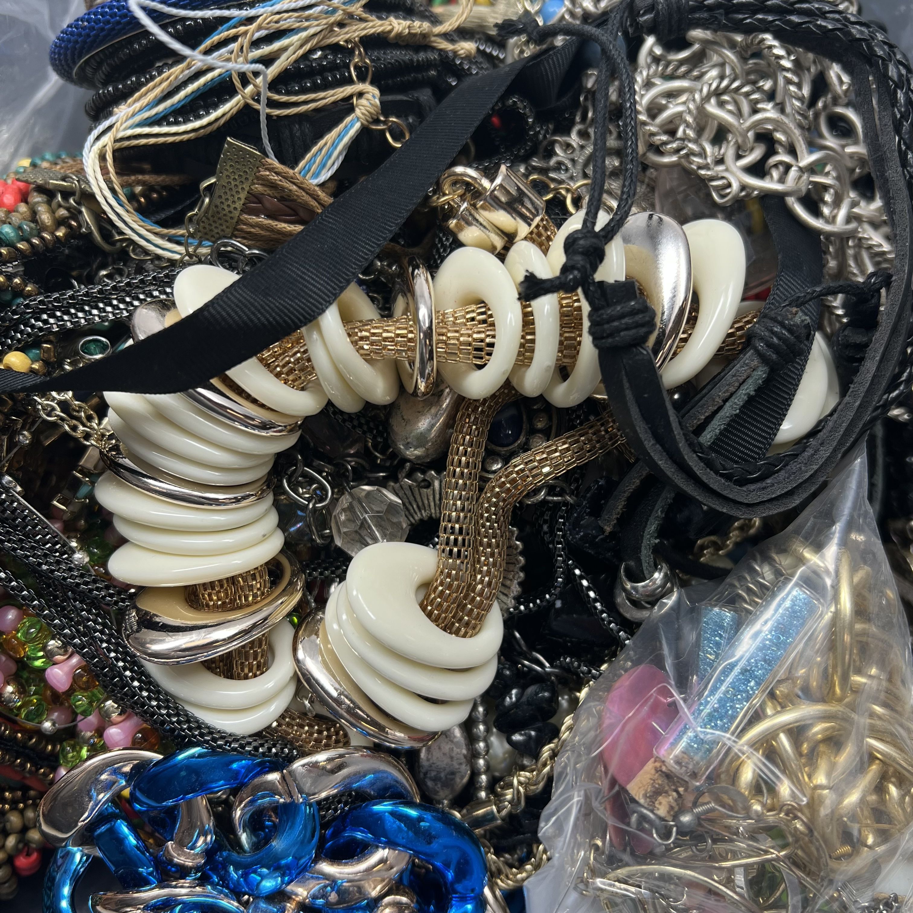 5LB Wearable Costume Jewelry Mixed Items Bag