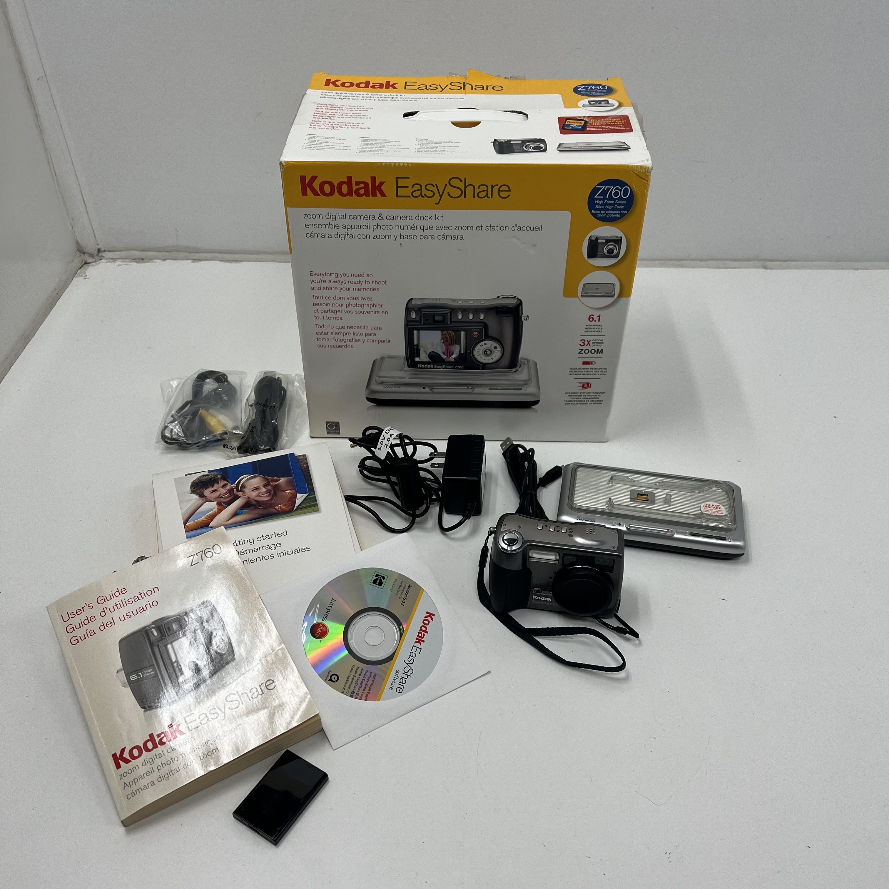 Kodak EasyShare Z760 Digital Camera 6.1MP 3X Zoom Dock Kit Manual CD IOB