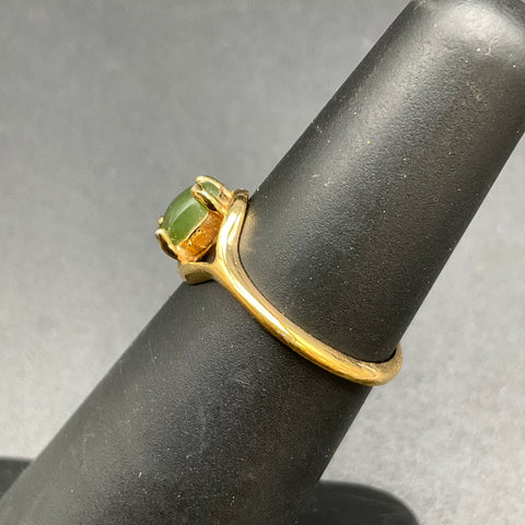 Vintage 70s 18K HGE Green Cabochon Solitaire Ring Size 5