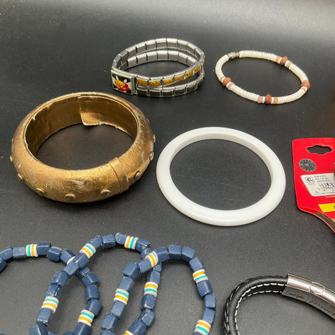 Mixed Fashion Jewelry Lot of 19 Bracelets Bangles Cuffs Beaded Leather Style