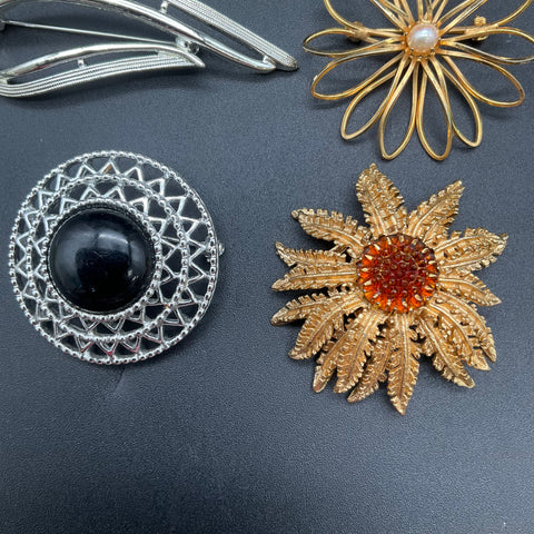 Vintage Sarah Coventry & Costume Brooch Lot of 9 Floral Rhinestone 3.8oz