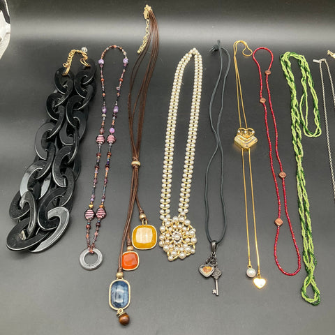 Fashion Costume Jewelry Lot 10 Necklaces Vintage to Modern Mixed Beaded Pearl