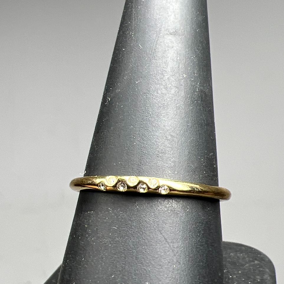 Stella & Dot Gold Plate Rhinestone Ring Size 9 1.09g