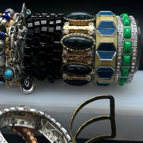 Mixed Costume Jewelry Lot 22 Pcs Vintage to Modern Cuffs Bangles Woven Beaded