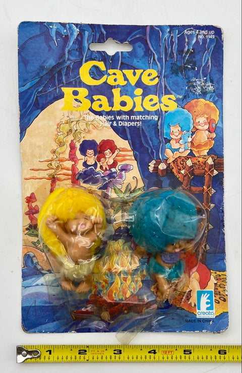 Creata Cave Babies 2 Figure Set No. 1949 Matching Hair and Diapers Vintage MOC