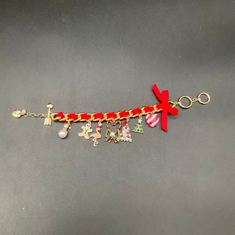 Betsey Johnson Gold Tone Christmas Charm Bracelet Holiday Whimsical Multi 7.5"