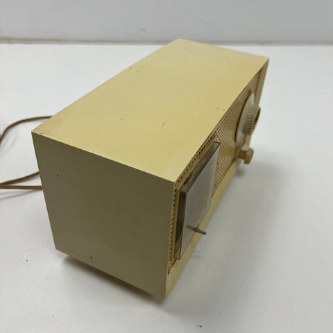 Vintage 1950s GE General Electric C-600A Tube Clock Radio Mid Century MCM USA