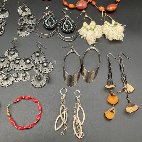 Fashion Costume Jewelry Earring Lot 17 Pairs Statement Boho Hoops Dangles