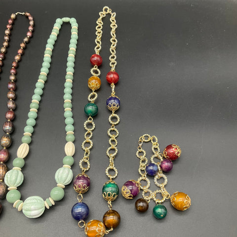 Vintage Beaded Jewelry Lot 5 Necklaces & Charm Bracelet Gold Tone Carved Beads