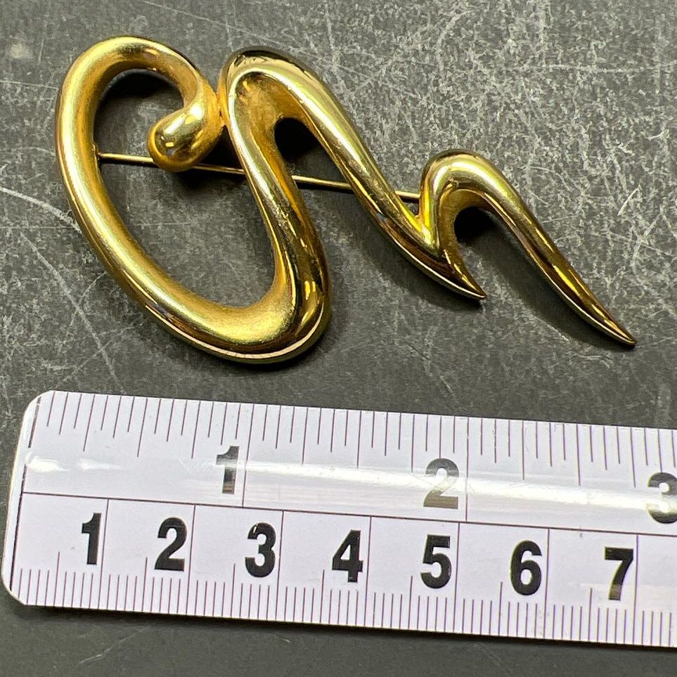 P.E.P. Erwin Pearl Gold Tone Scribble Brooch
