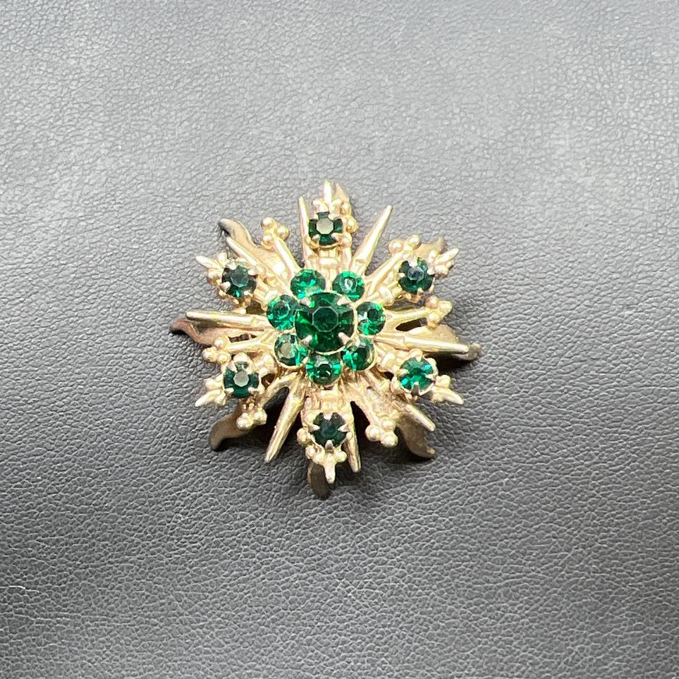 Vintage Style Green Rhinestone Gold Tone Brooch
