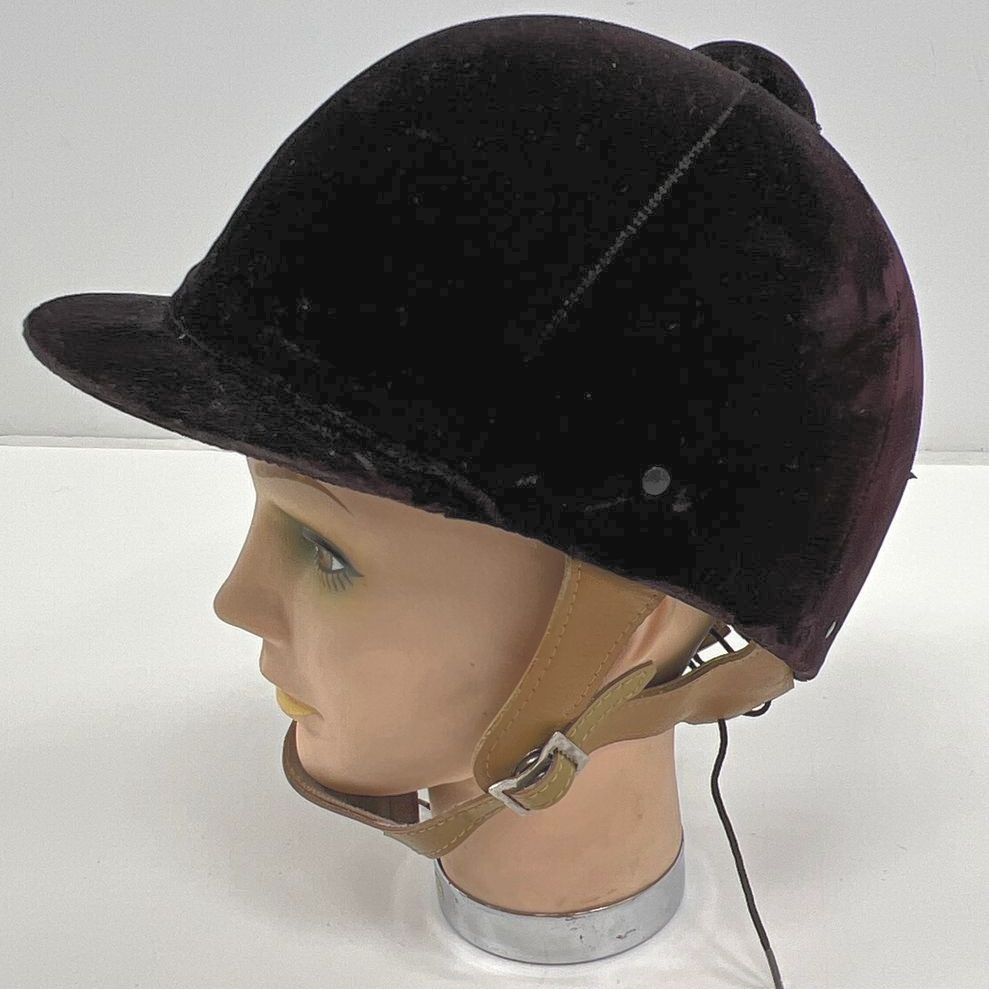 Vintage Women's Unbranded Black Velvet Equestrian Riding Helmet with Strap