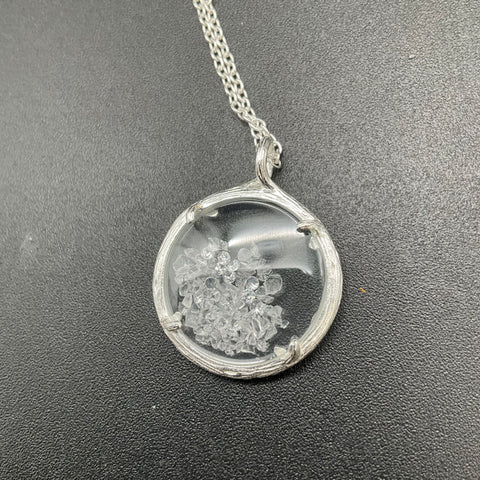 Catherine Weitzman Silver Tone Shaker Necklace Round Pendant Clear Stones 18"