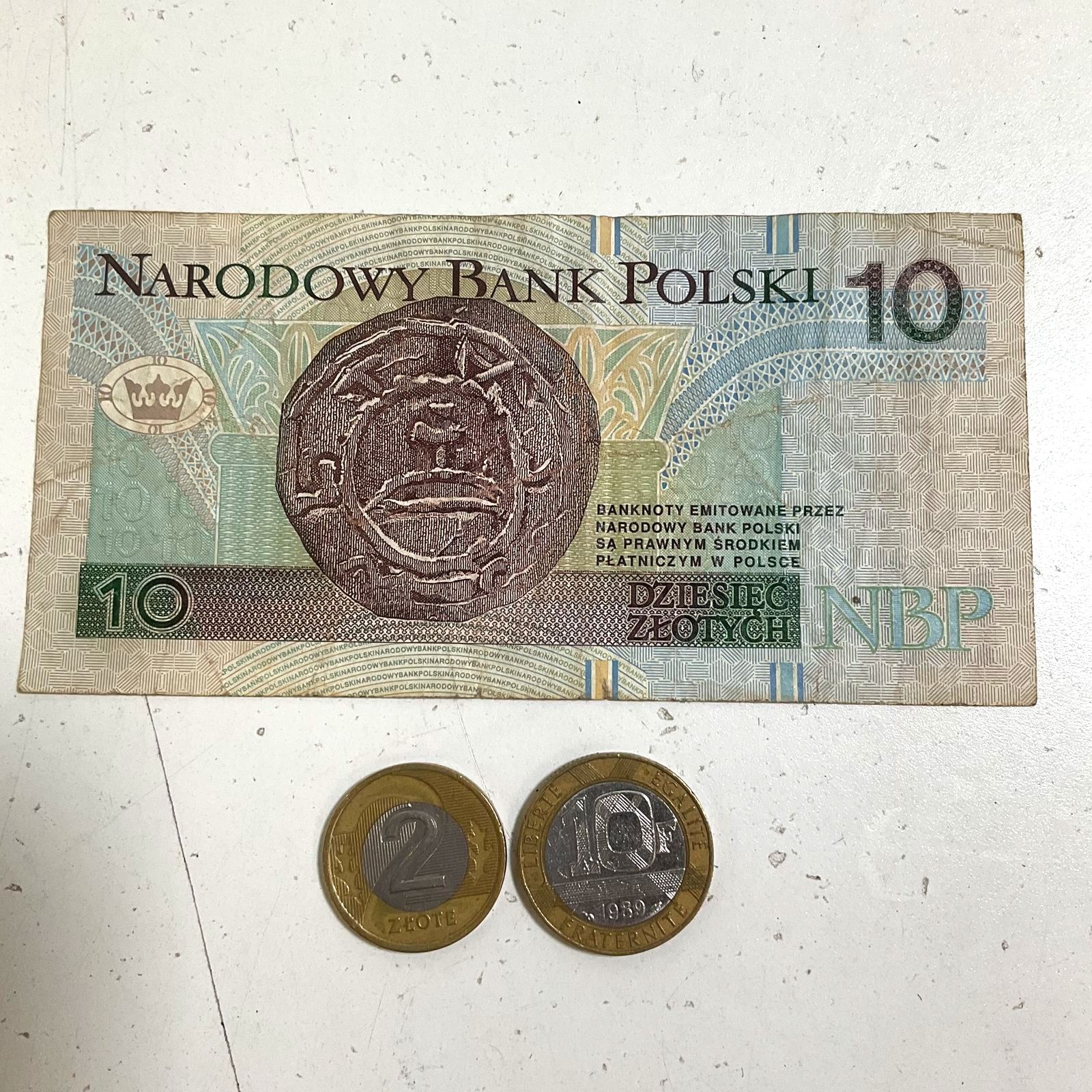 Vintage Polish 10 Zloty Banknote & 1995 2 Zlote 1989 French Franc Coin Lot 3