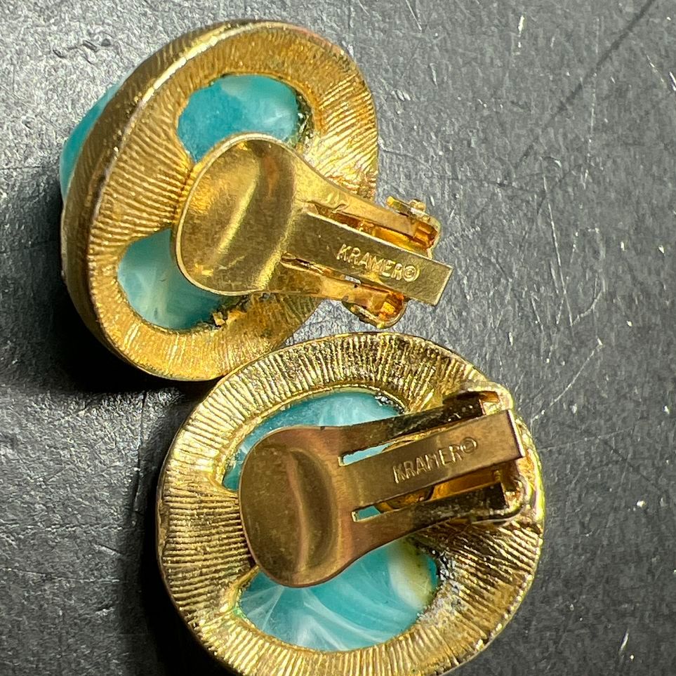 Vintage Kramer Blue Swirl Bracelet and Clip On Earrings Gold Tone Set