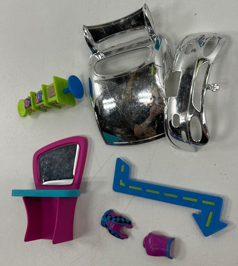 Vintage Collectible Toys Mattel Polly Pocket Car Wash Assorted Pieces & Parts