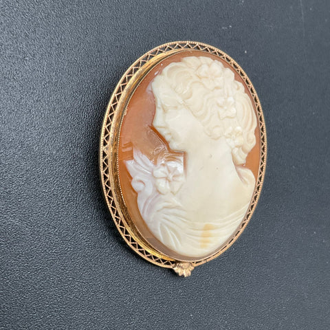 Vintage Rolyn R Inc 12K Gold Filled Carved Shell Cameo Brooch 8.06g