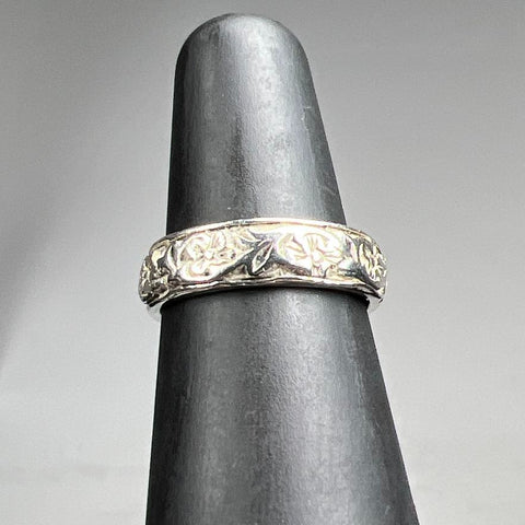 Small 925 Sterling Silver Floral Band Ring Size 4 3.06g