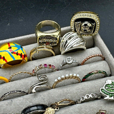 Mixed Costume Fashion Rings Lot 60+ Pcs Rhinestone Enamel Novelty Animal Stars