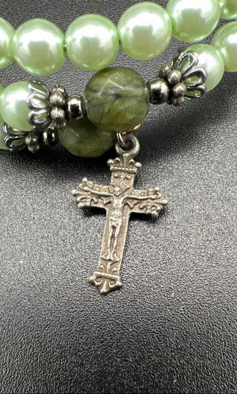 Vintage Connemara Marble Rosary Bracelet Faux Pearl Green 7" Miraculous Medal
