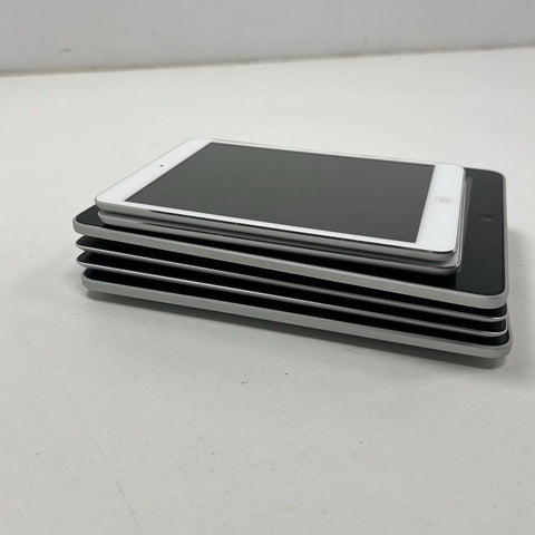 Apple iPad Lot of 6 Tablets A1395 A1432 A1219 For Parts or Repair