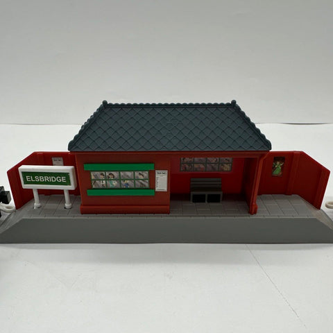 Thomas & Friends TrackMaster Rides The Rails Starter Set Elsbridge Station Lot