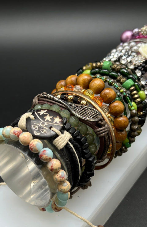 BCBGeneration Beaded Rhinestone Costume Jewelry Lot 20+ Bracelets Cuffs Bangles