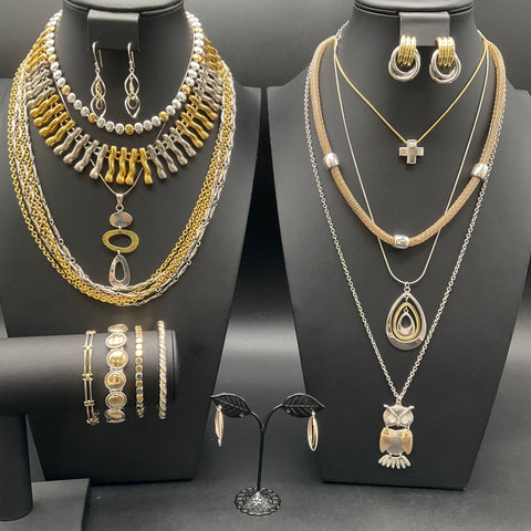 Mixed Costume Jewelry Lot Gold Tone Silver Tone Necklaces Earrings Bracelets
