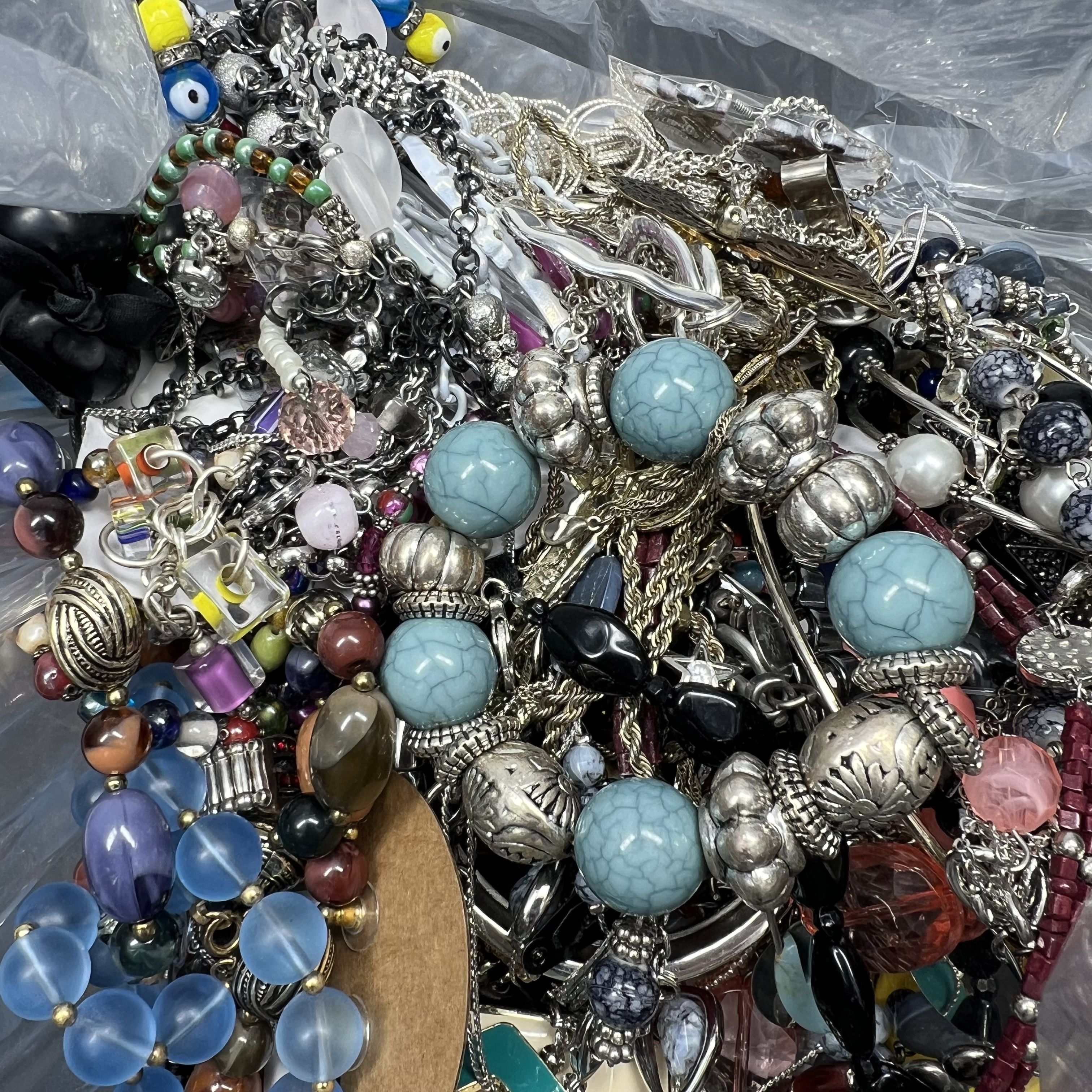 5LB Wearable Costume Jewelry Mixed Items Bag