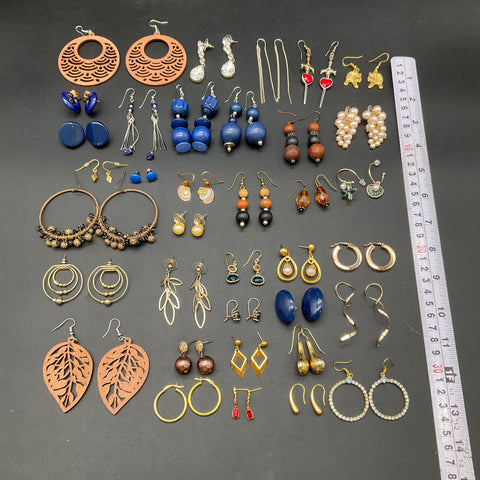Mixed Costume Jewelry Earring Lot 30+ Pairs Vintage & Modern Wood Rhinestone