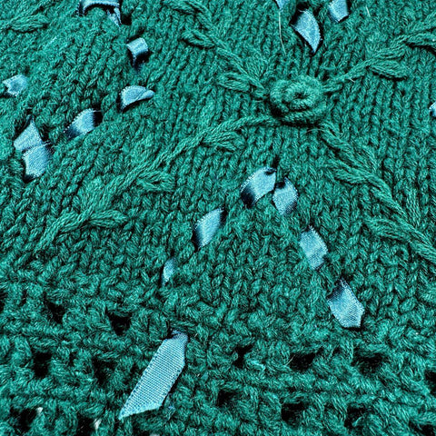 Vintage 90s Emerald Isle Floral Ribbon Embroidered Sweater Crochet Hem Sz L