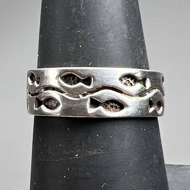 925 Sterling Silver School of Fish Ring Size 6.5