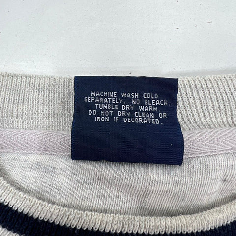 Vintage 90s Savvy Notre Dame Fighting Irish Gray Spellout Crewneck Sweatshirt L