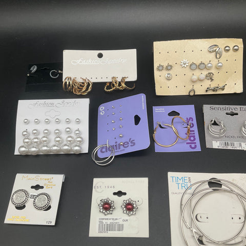 Claire's Forever 21 Time & Tru Earrings Jewelry Lot 30 Pairs Studs Hoops Drops