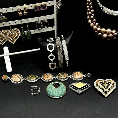 Fashion Costume Jewelry Lot Silver Gold Tone Necklaces Earrings Bracelets 22pc