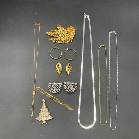 Vintage Monet Jewelry Lot 13pc Brooches Earrings Necklaces Gold Silver Tone