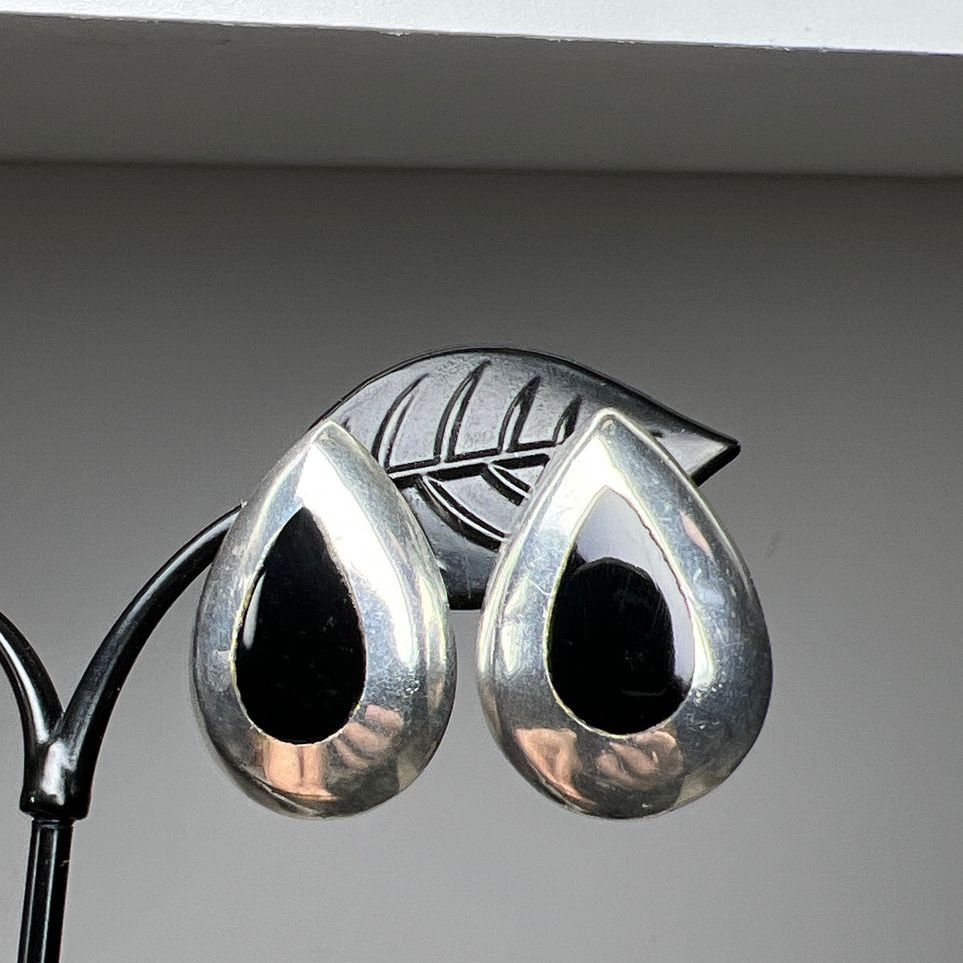 925 Sterling Silver Black Stone Drop Earrings